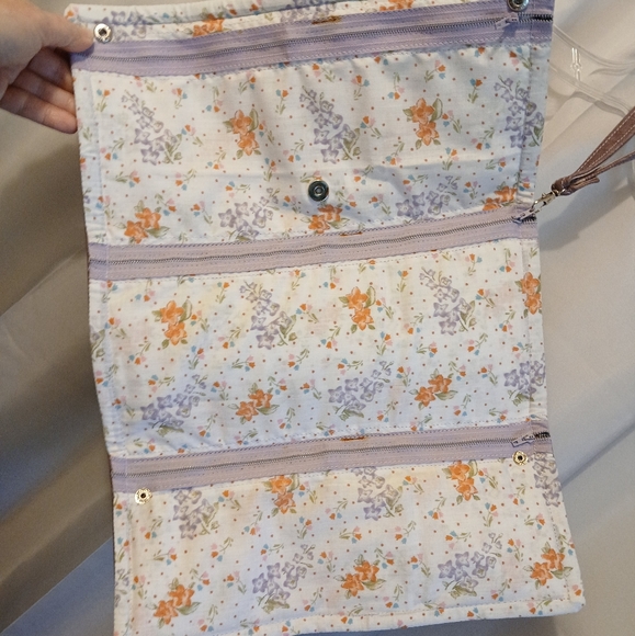 New Southwestern Tooled Vinyl Clutch Travel Hanging makeup bag Mauve Wristlet - Picture 8 of 12